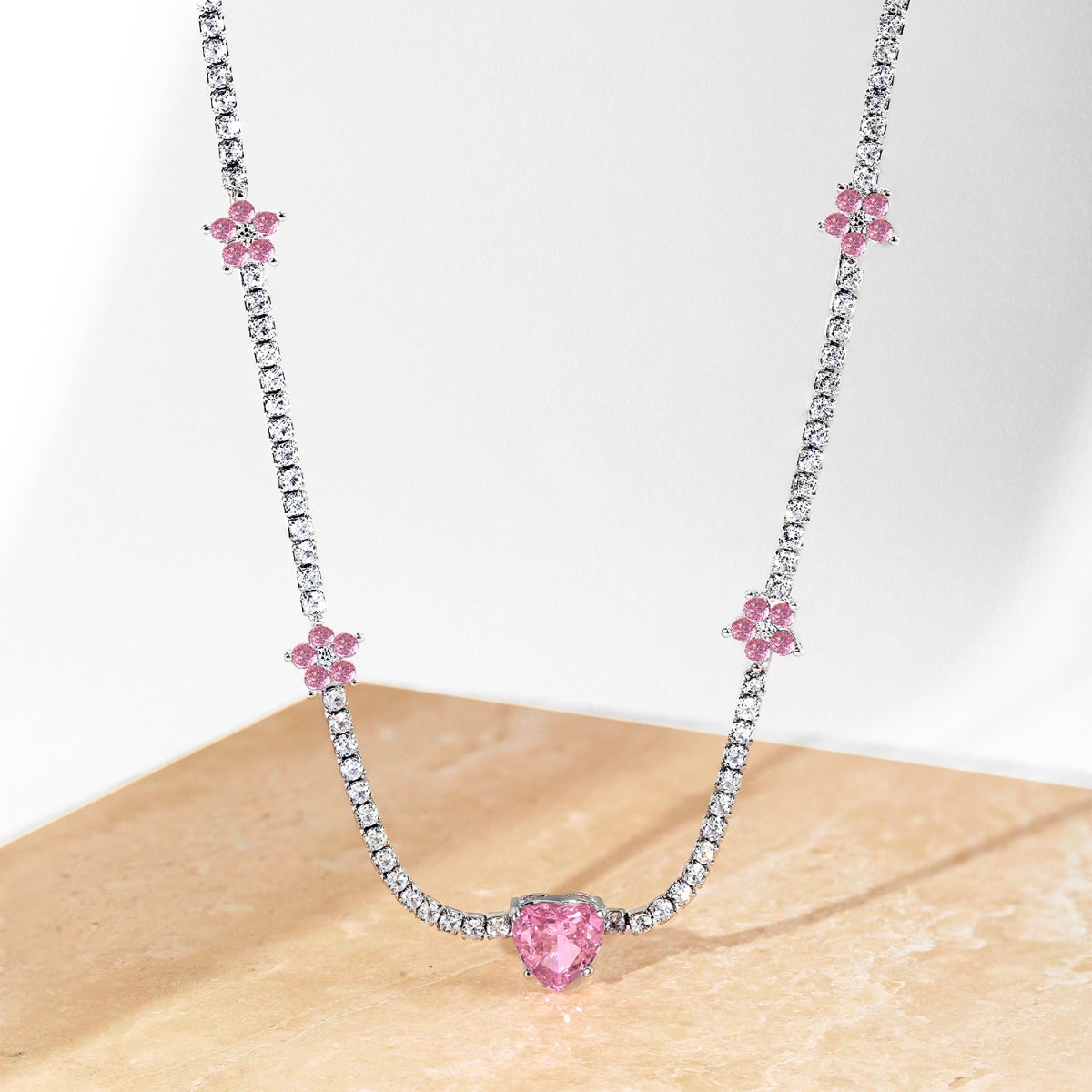 [LUXE]Dazzling Pink Heart Flower Necklace