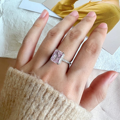 [LUXE]4.0 Carat Luxurious Engagement Ring