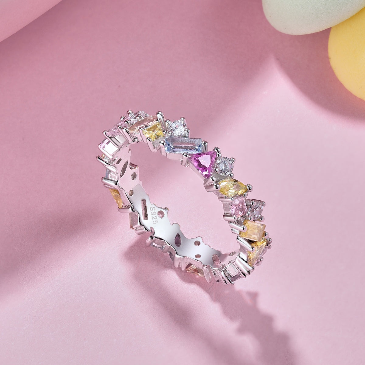 [LUXE]Dazzling Polychromatic Multi cut Daily Ring