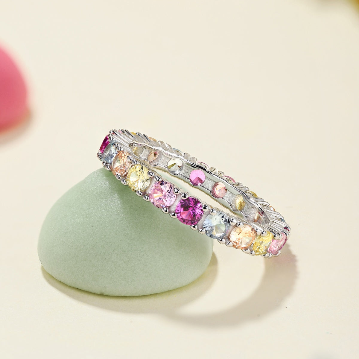 [LUXE]Dazzling Lustrous Round Cut Tennis Ring