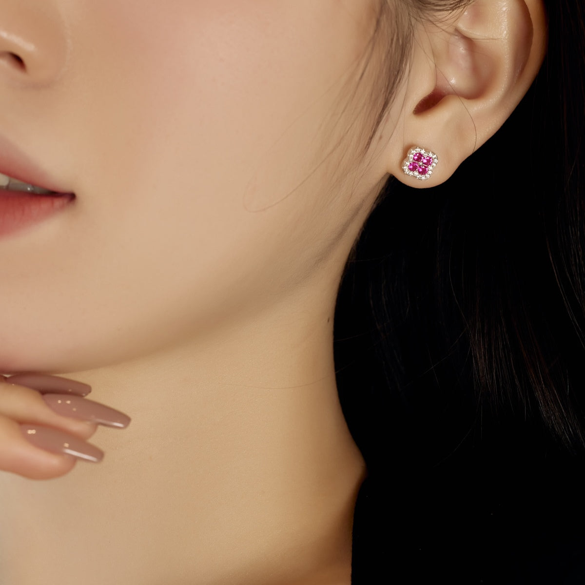 [LUXE]Four-Leaf Clover Flower Shaped Earrings