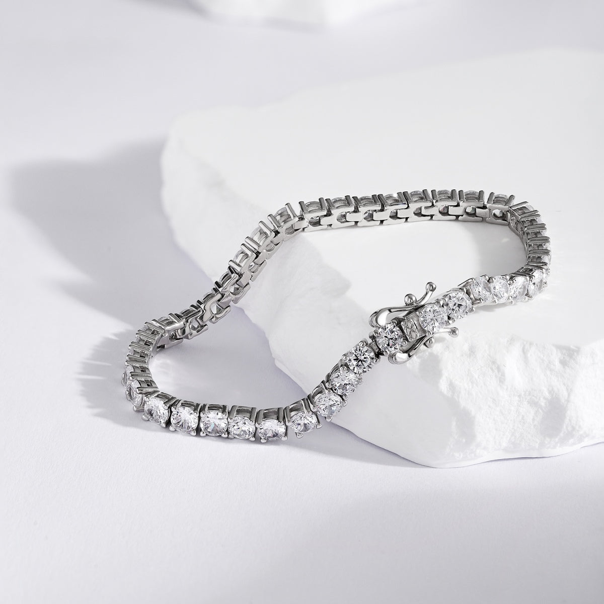 [LUXE]Luxurious Ornate Round Cut Tennis Bracelet