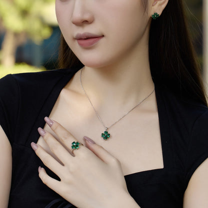 [LUXE]Heart-Shaped Four-Leaf Clover Bead Necklace