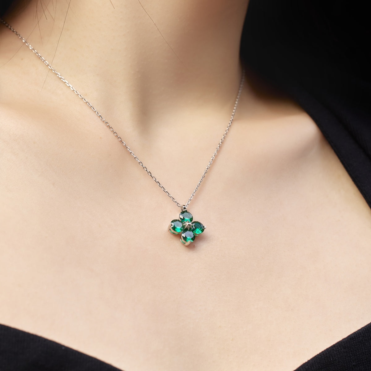 [LUXE]Four-Leaf Clover And Eight-Pointed Star Necklace