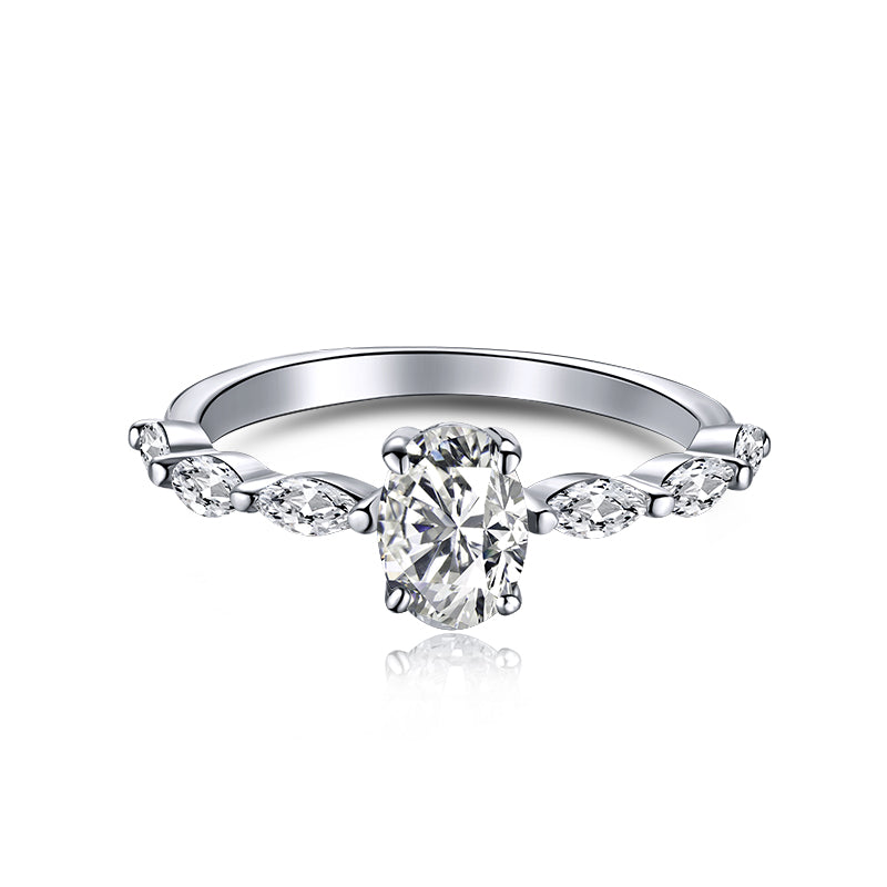 [LUXE]0.75 Carat Luxurious Vibrant Elongated Cushion Cut Daily Ring