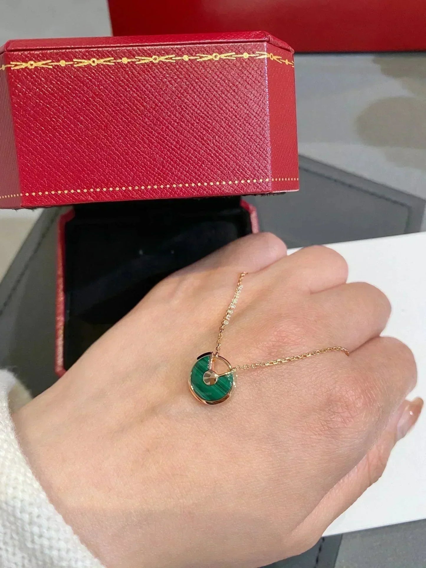 [LUXE]AMULETTE ROSE GOLD MALACHITE NECKLACE