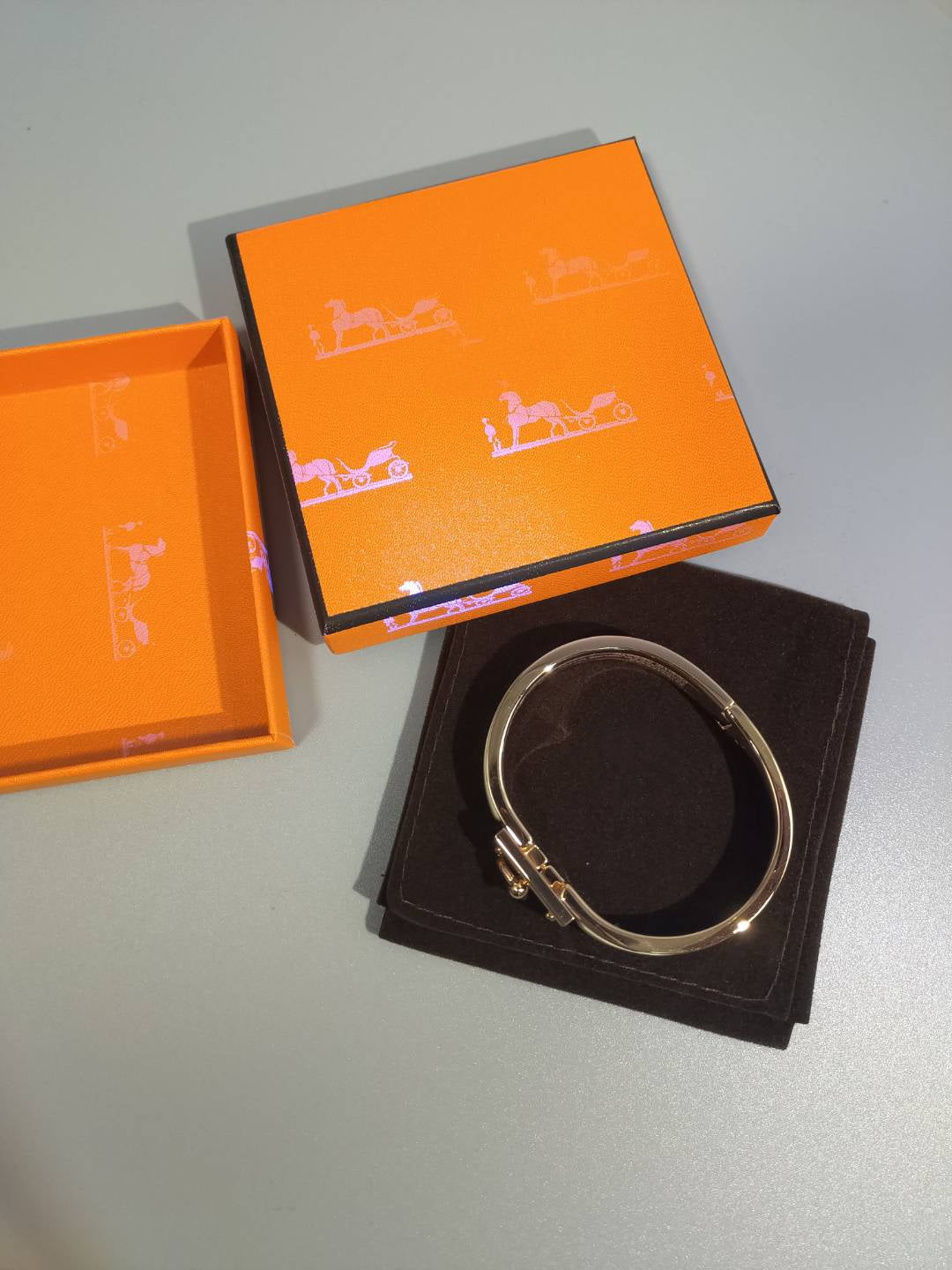 [LUXE]H ORANGE BRACELET