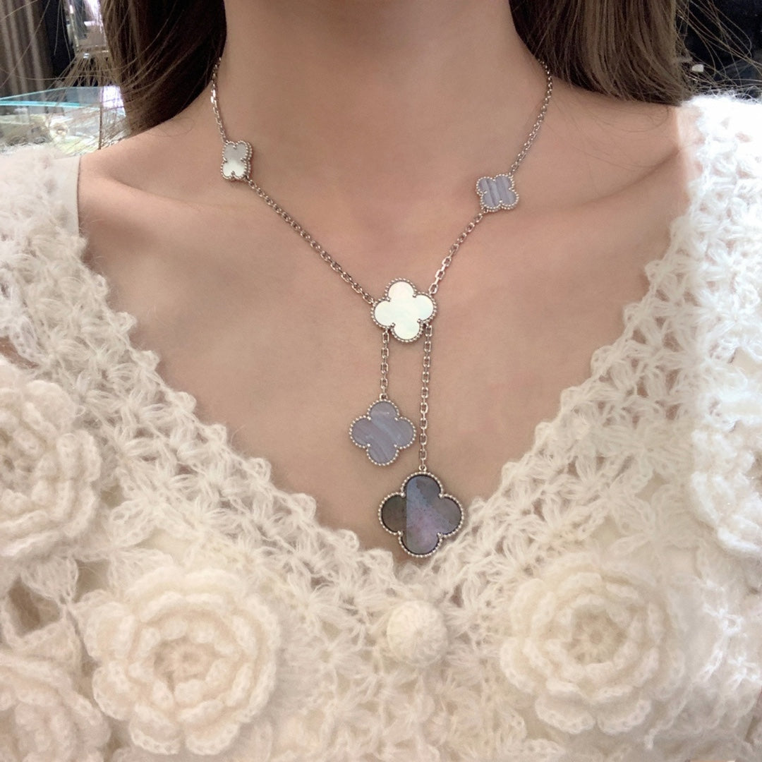 [LUXE] CLOVER MOP CHALCEDONY NECKLACE SILVER 6 MOTIF