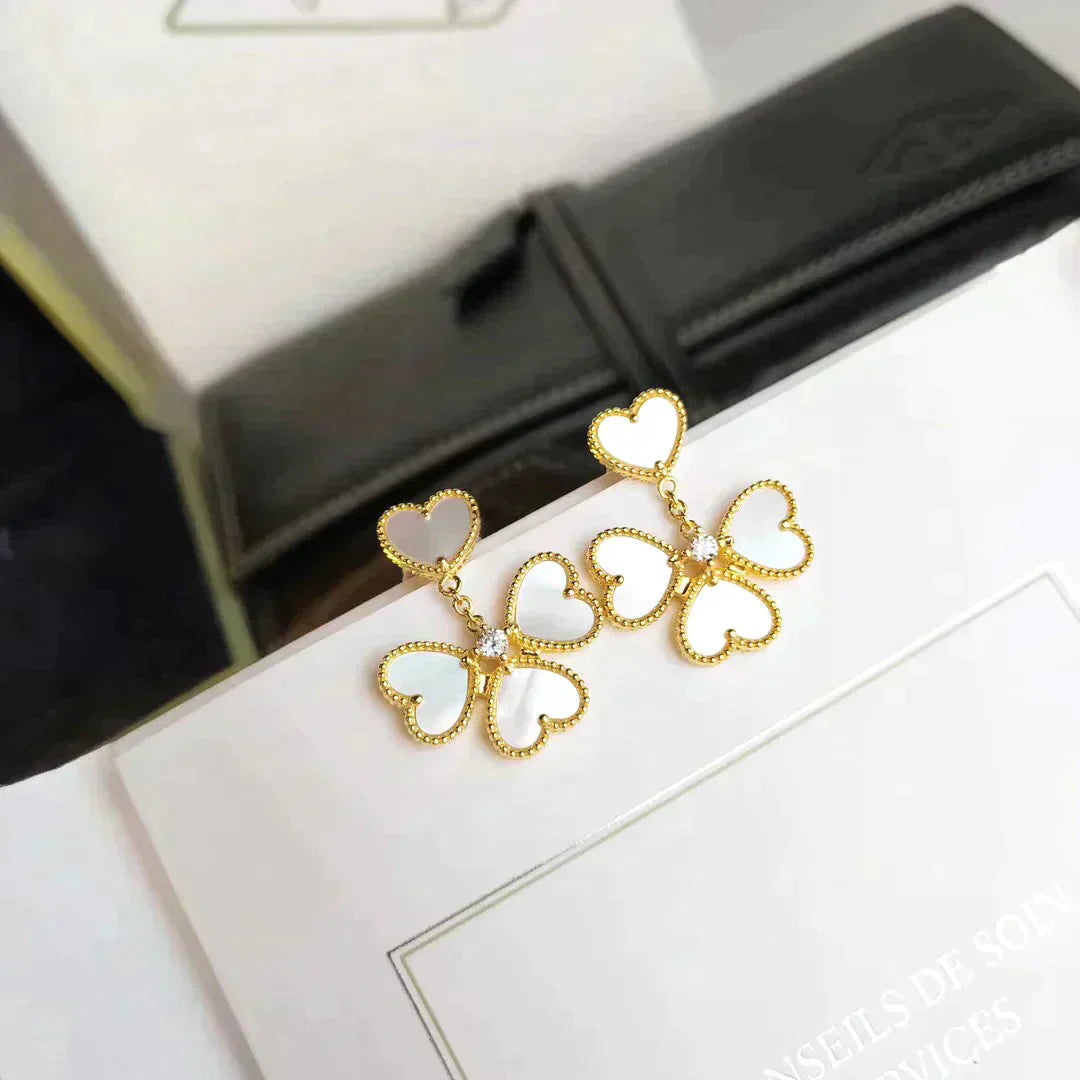 [LUXE] CLOVER SWEET WHITE MOP EARRINGS