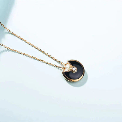 [LUXE]AMULETTE GOLD CARNELIAN ONYX NECKLACE