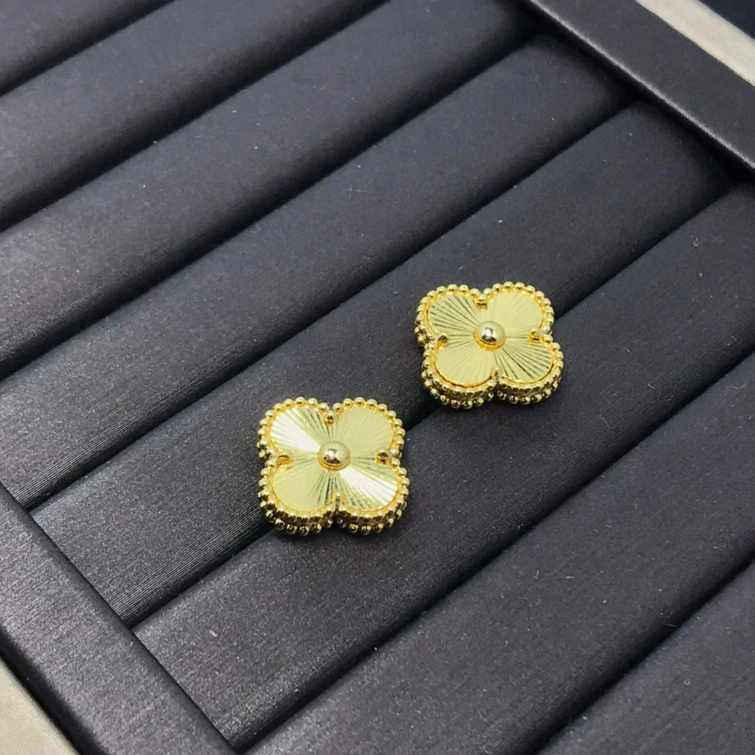 [LUXE] CLOVER MINI 9.5MM LASER EARRINGS