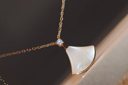 [LUXE]DREAM NECKLACE WHITE MOP PINK GOLD 1 DIAMOND