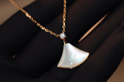 [LUXE]DREAM NECKLACE WHITE MOP PINK GOLD 1 DIAMOND