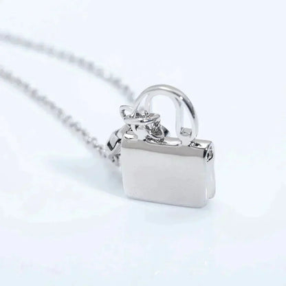 [LUXE]AMULETTE PEDANT SILVER NECKLACE