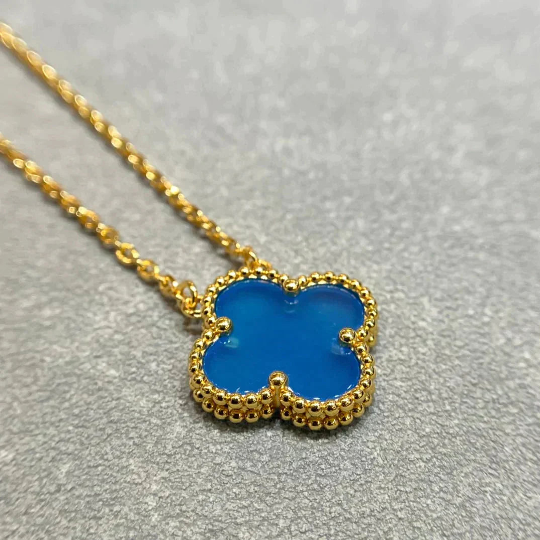 [LUXE] CLOVER 15MM BLUE AGATE NECKLACE