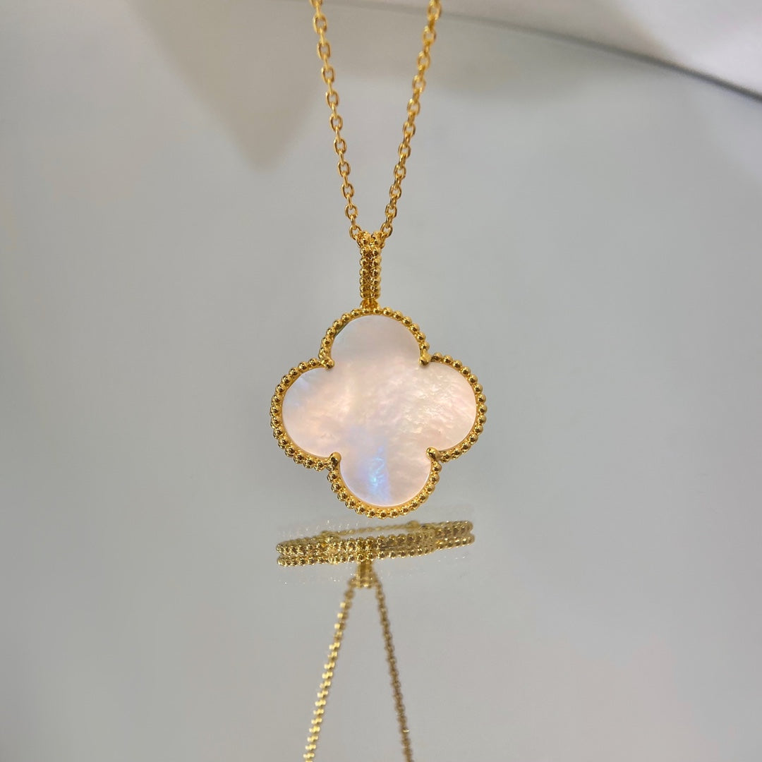 [LUXE] CLOVER 25MM MOP LARGE PENDANT NECKLACE