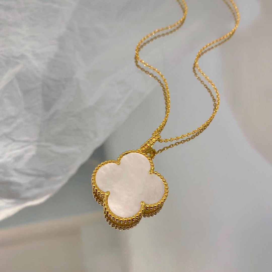 [LUXE] CLOVER 25MM MOP LARGE PENDANT NECKLACE