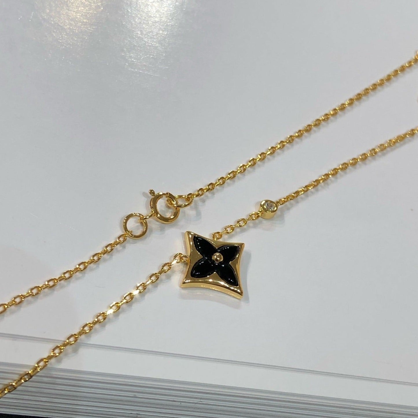 [LUXE]STAR BLACK MOP NECKLACE