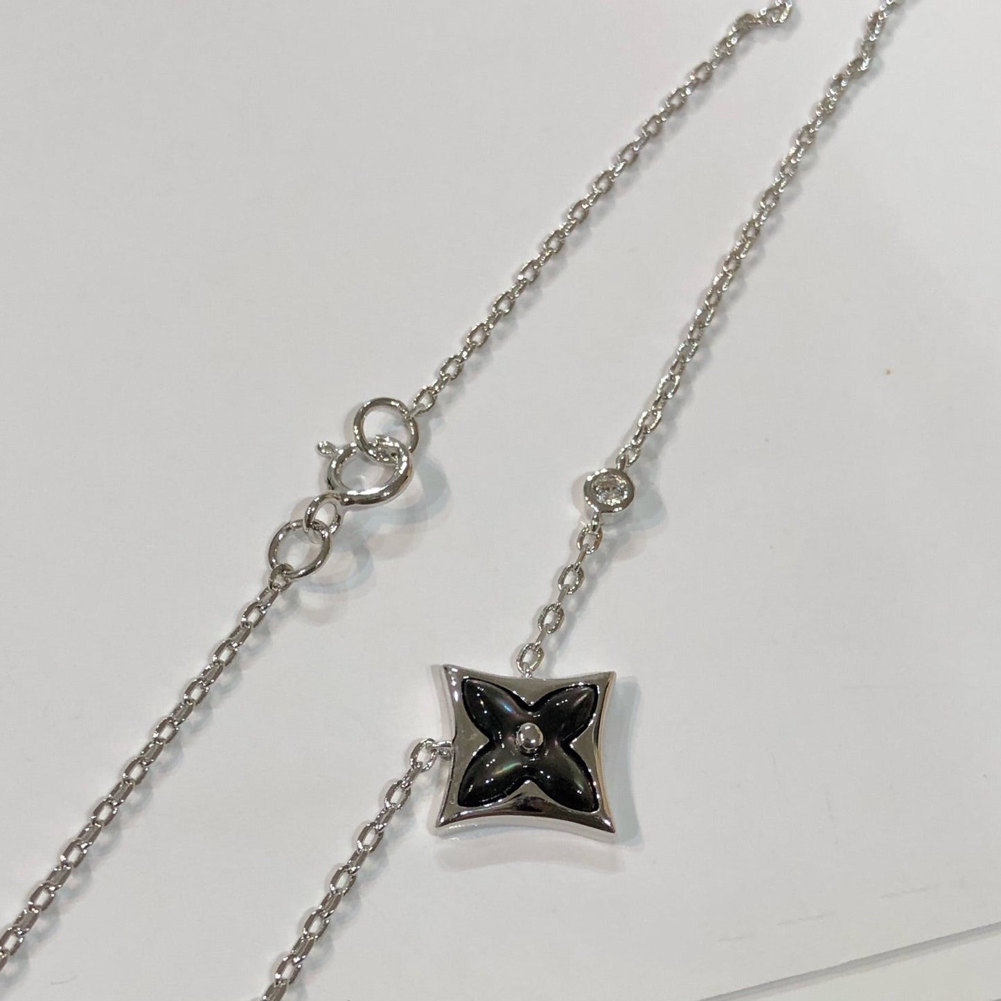 [LUXE]STAR BLACK MOP NECKLACE