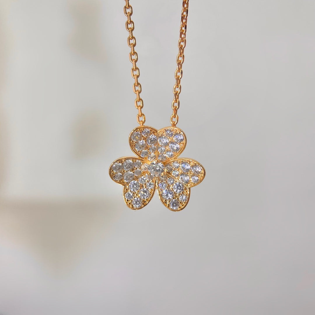 [LUXE] FLOWER DIAMOND NECKLACE