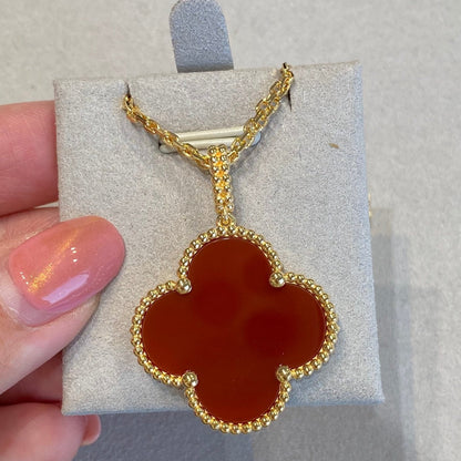 [LUXE] CLOVER 25MM NECKLACE GOLD CARNELIAN