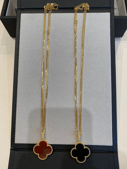 [LUXE] CLOVER 25MM NECKLACE GOLD CARNELIAN