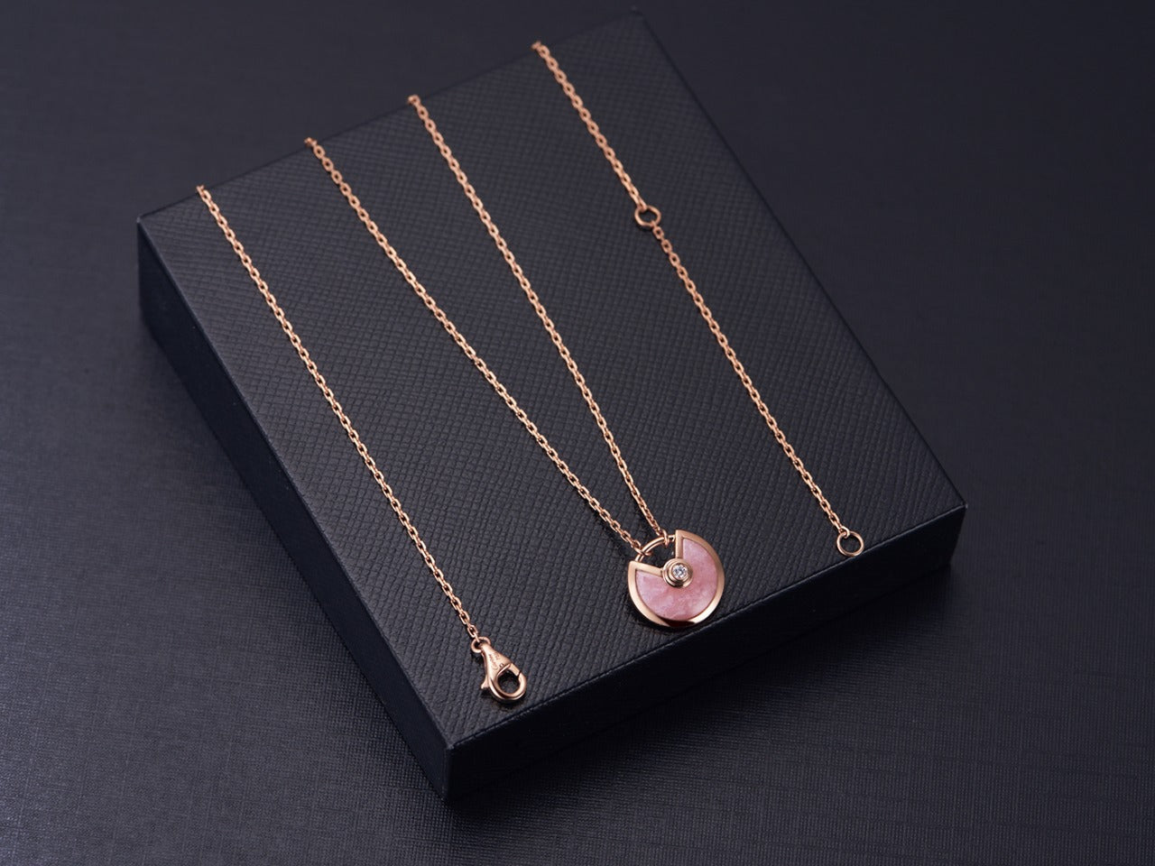 [LUXE]AMULETTE ROSE GOLD PINK MOP NECKLACE