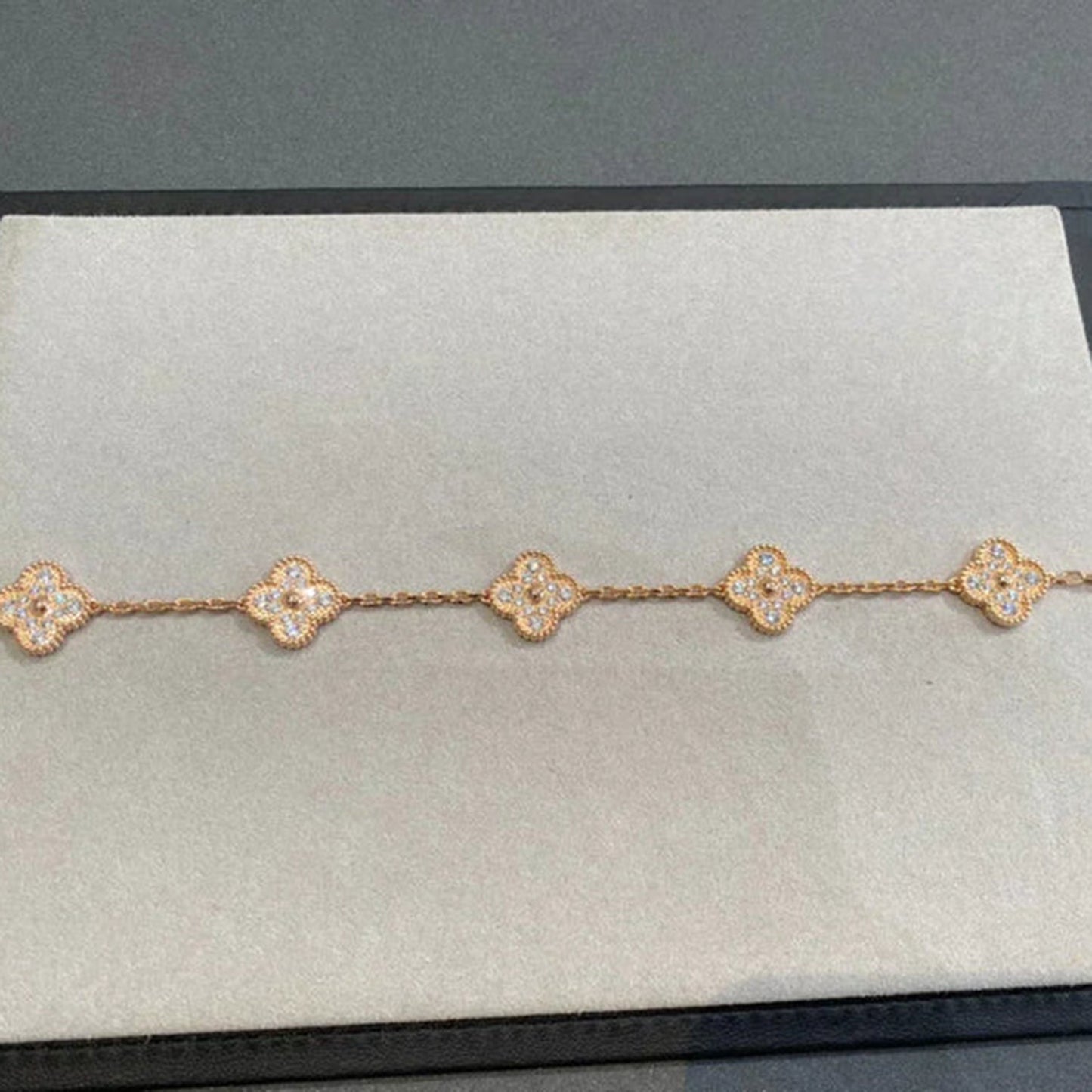 [LUXE] CLOVER 5 MOTIFS  FULL DIAMOND BRACELET