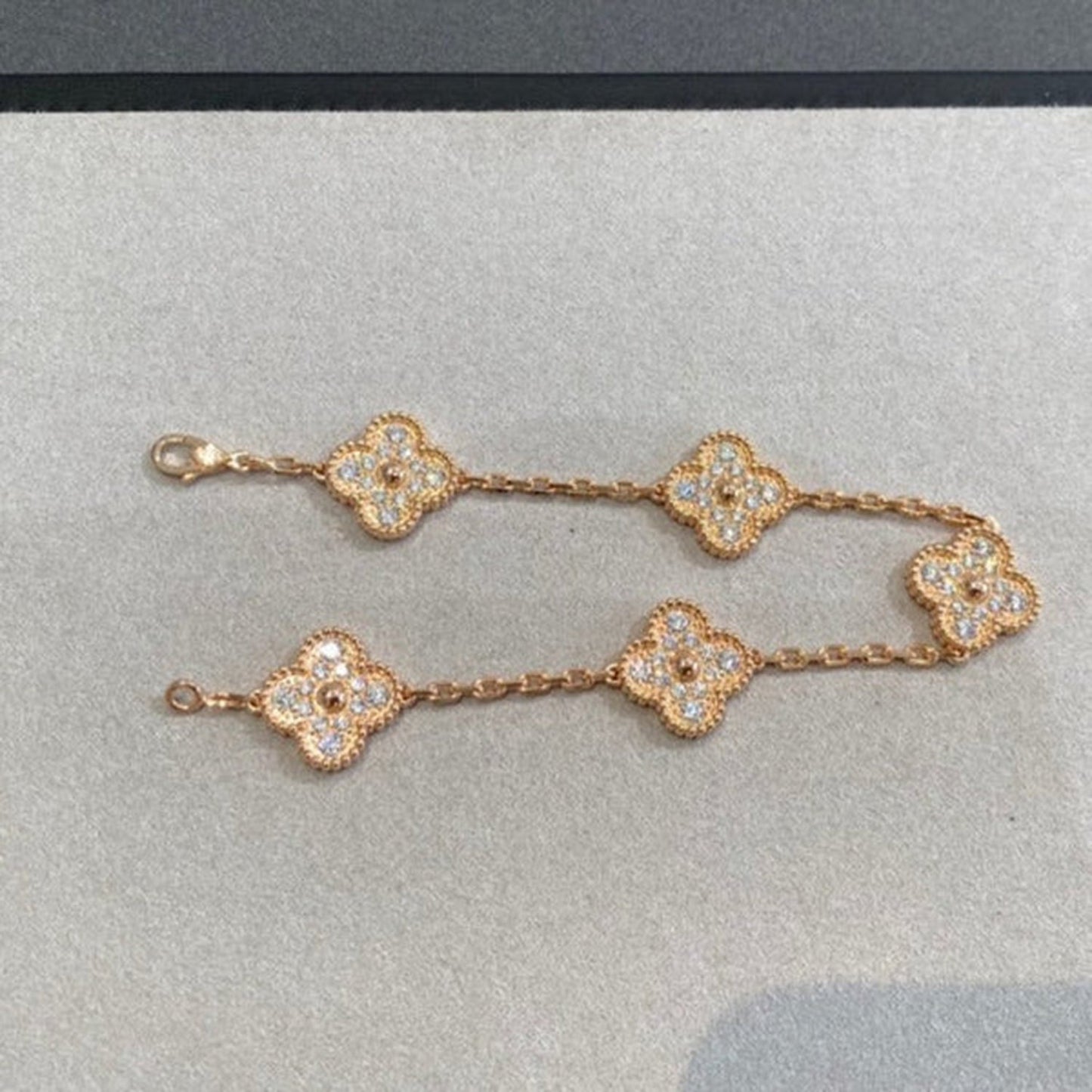 [LUXE] CLOVER 5 MOTIFS  FULL DIAMOND BRACELET