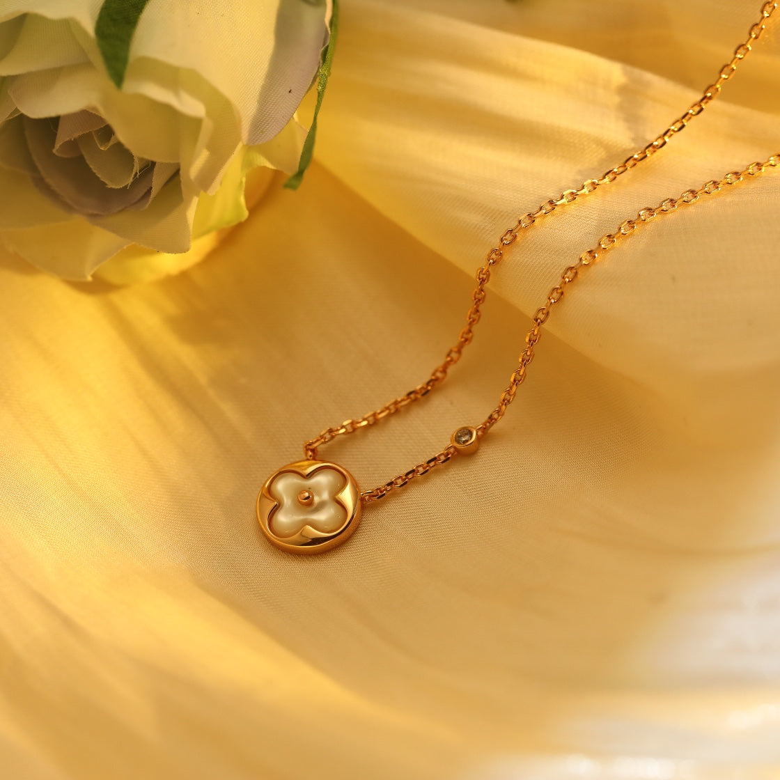 [LUXE]SUN PEDANT PINK GOLD 1 DIAMOND NECKLACE