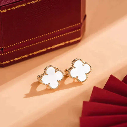 [LUXE] CLOVER MEDIUM 1 MOTIFS  WHITE MOP STUD EARRINGS