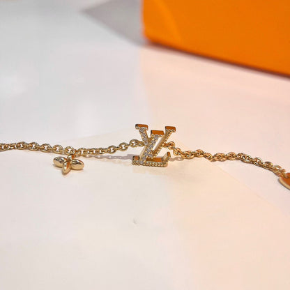 [LUXE]LOGO STAR MOTIF GOLD BRACELET