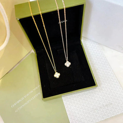 [LUXE] CLOVER MINI 9.5MM WHITE MOTHER-OF-PEARL NECKLACE