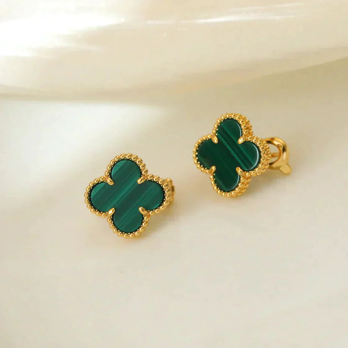 [LUXE] CLOVER MEDIUM 1 MOTIFS MALACHITE  EARRINGS