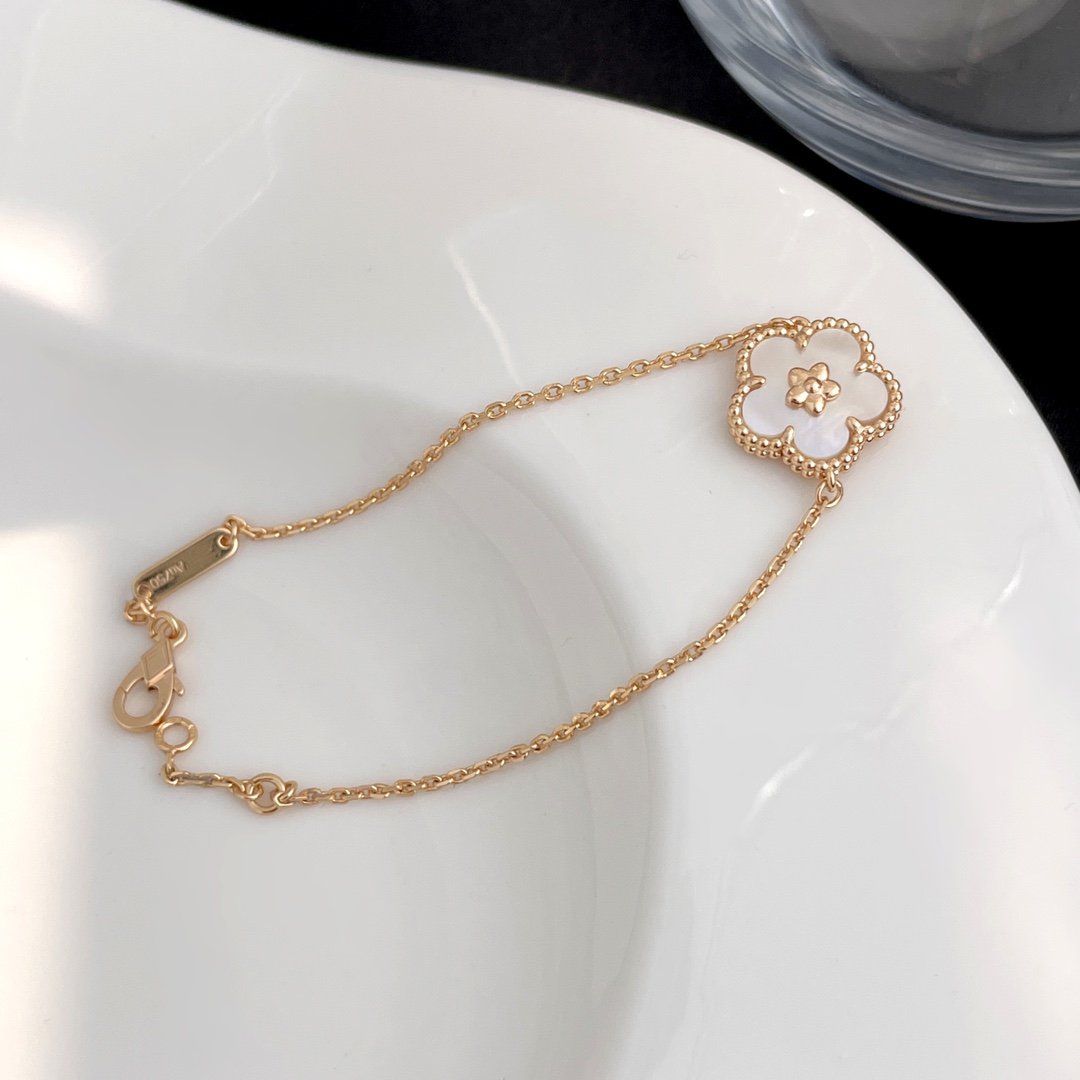 [LUXE] LUCKY SPRING ROSE GOLD MOP BRACELET