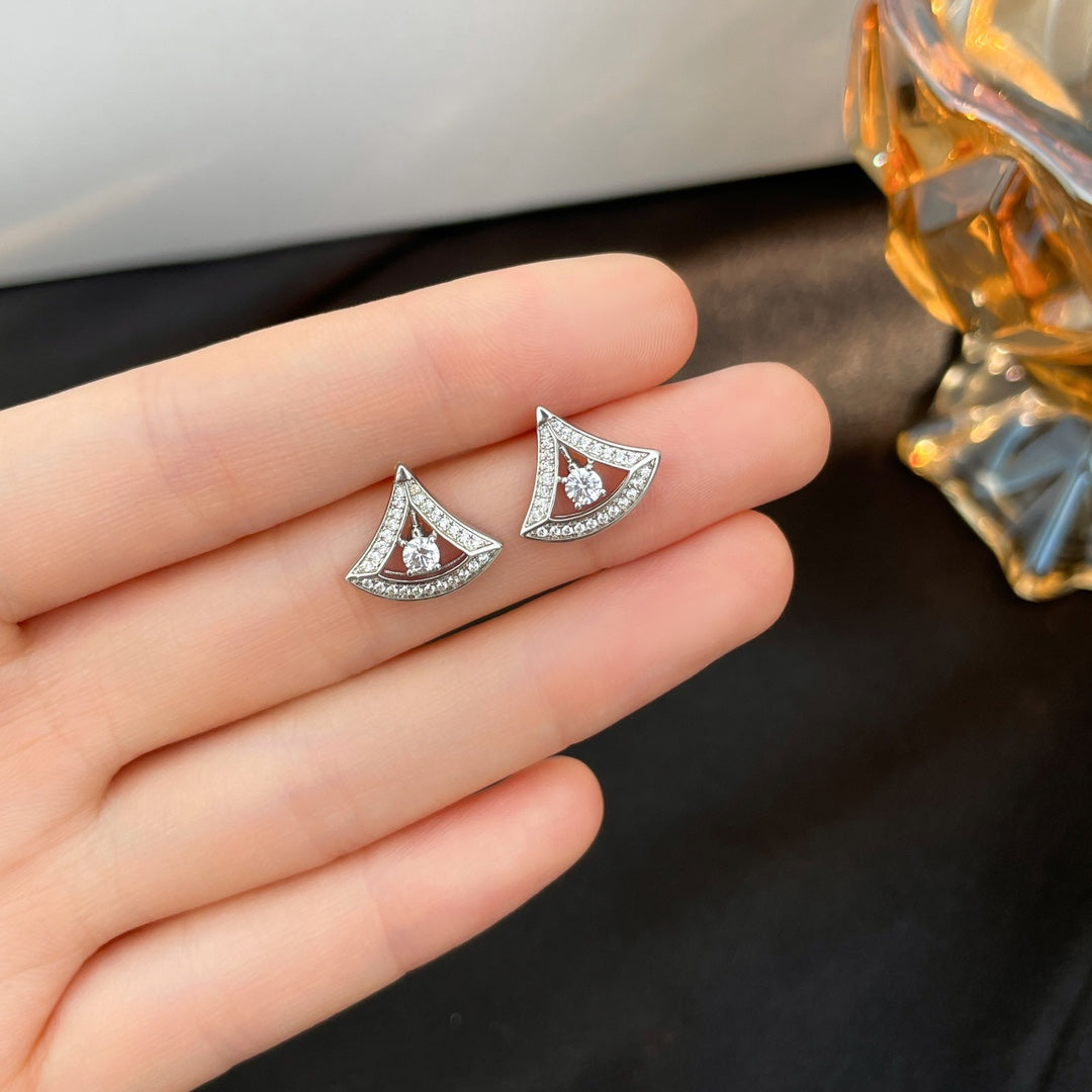 [LUXE]DREAM MINI DIAMOND STUD EARRINGS