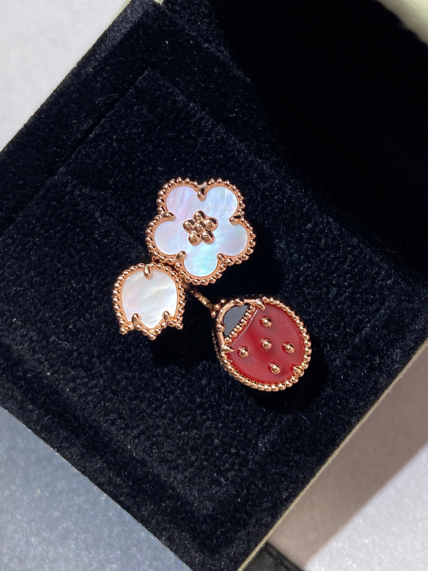 [LUXE] LUCKY 3 MOTIF ROSE GOLD RING