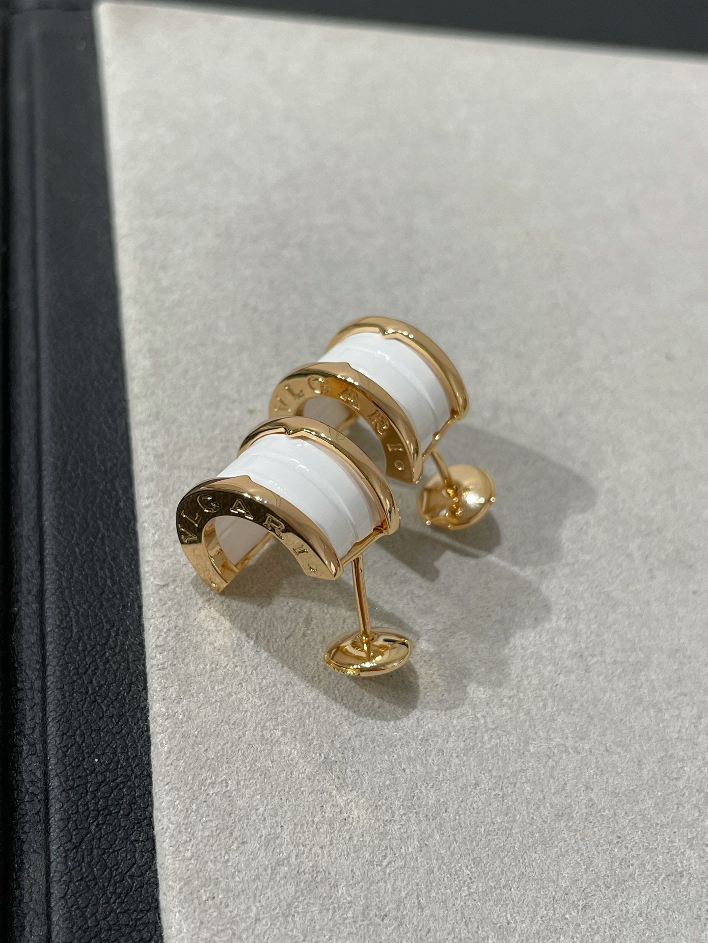 [LUXE]ZERO 1 PINK GOLD CERAMIC EARRINGS