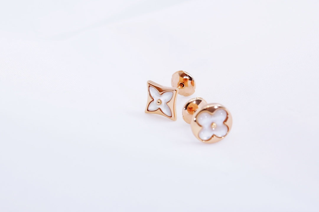 [LUXE]STAR AND SUN PINK GOLD MOP STUD EARRINGS