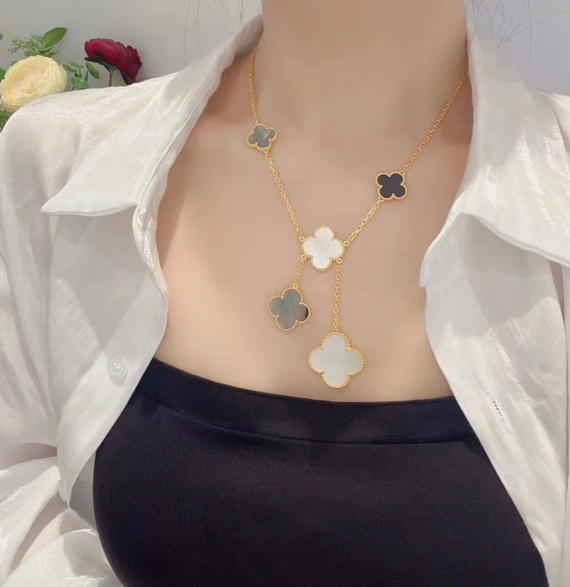 [LUXE] CLOVER 6 MOTIF MOP ONYX GOLD NECKLACE