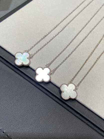 [LUXE] CLOVER MEDIUM SILVER WHITE MOP NECKLACE