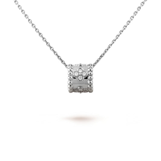 [LUXE] PERLEE PEDANT SIVLER DIAMOND NECKLACE