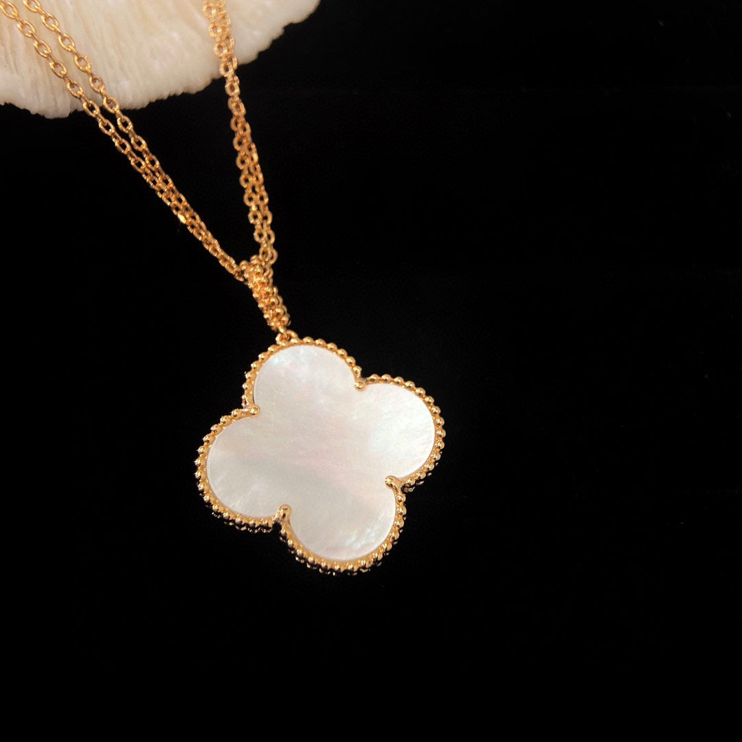 [LUXE] CLOVER 25MM MOP LARGE PENDANT NECKLACE