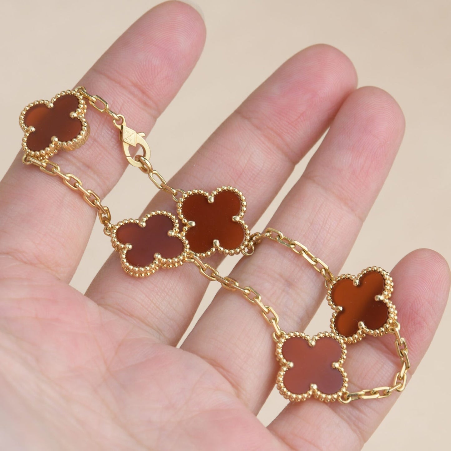 [LUXE] CLOVER 5 MOTIFS RED AGATE  BRACELET