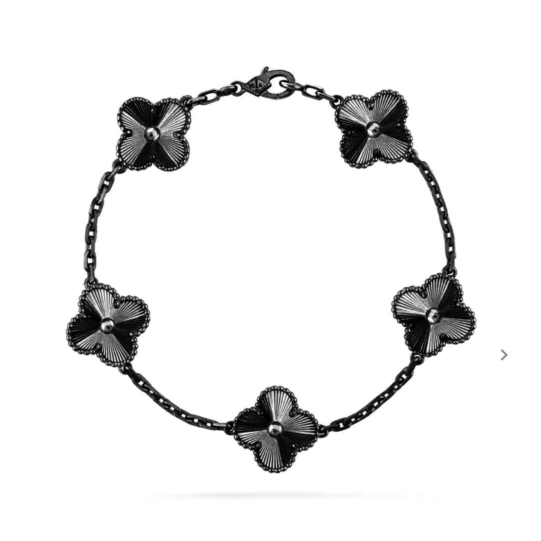 [LUXE] CLOVER 5 MOTIF BLACK BRACELET