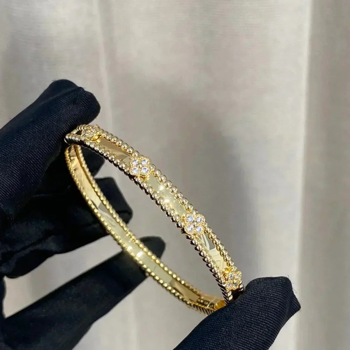 [LUXE] CLOVER BRACELET 4MM DIAMONDS