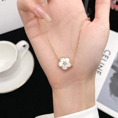 [LUXE] LUCKY WHITE MOP PLUM BLOSSOM  BRACELET