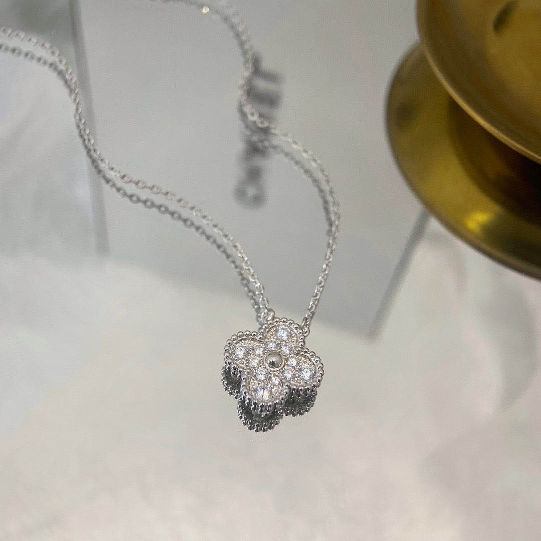 [LUXE] CLOVER 15MM DIAMOND SINGLE FLOWER NECKLACE