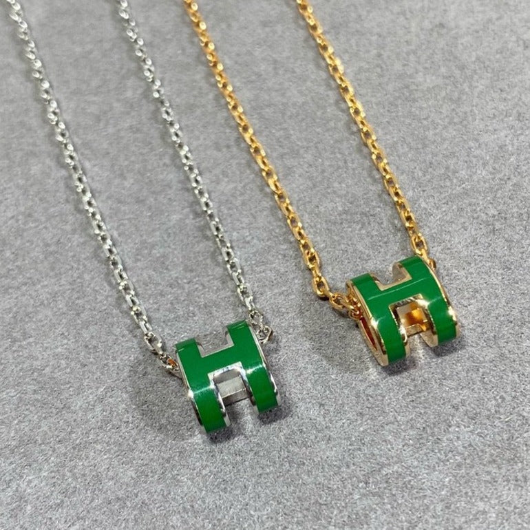 [LUXE]POP H GREEN NECKLACE SILVER AND GOLD