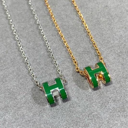 [LUXE]POP H GREEN NECKLACE SILVER AND GOLD